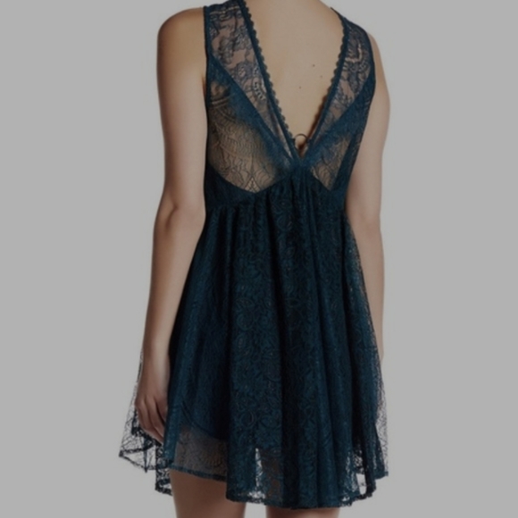 Free People Dresses & Skirts - Free people don't you dare green lace dress